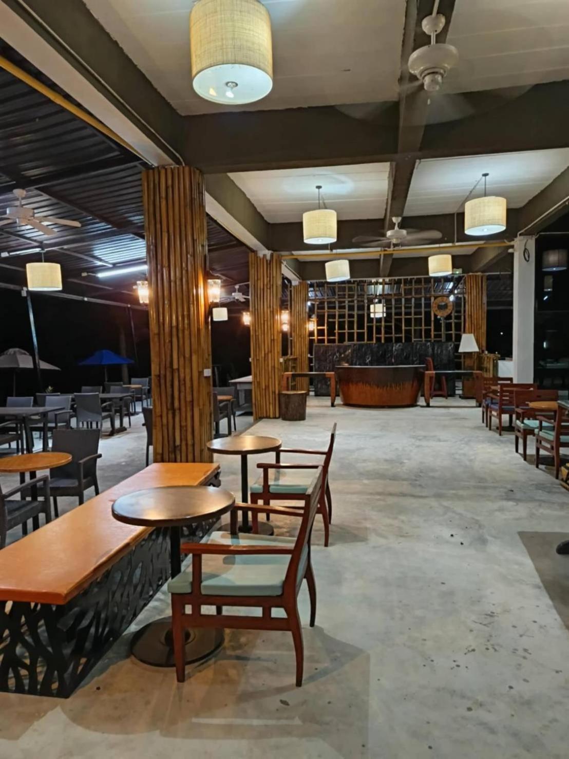 Green Gen Hotel, Mueang Phuket Ban Lo Ti Pa Екстериор снимка