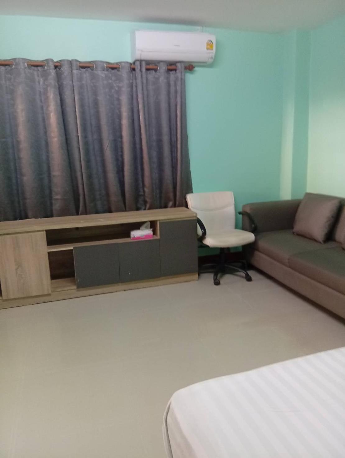 Green Gen Hotel, Mueang Phuket Ban Lo Ti Pa Екстериор снимка